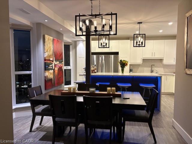 17C-67 Caroline Street S, Hamilton, ON - Indoor Photo Showing Dining Room