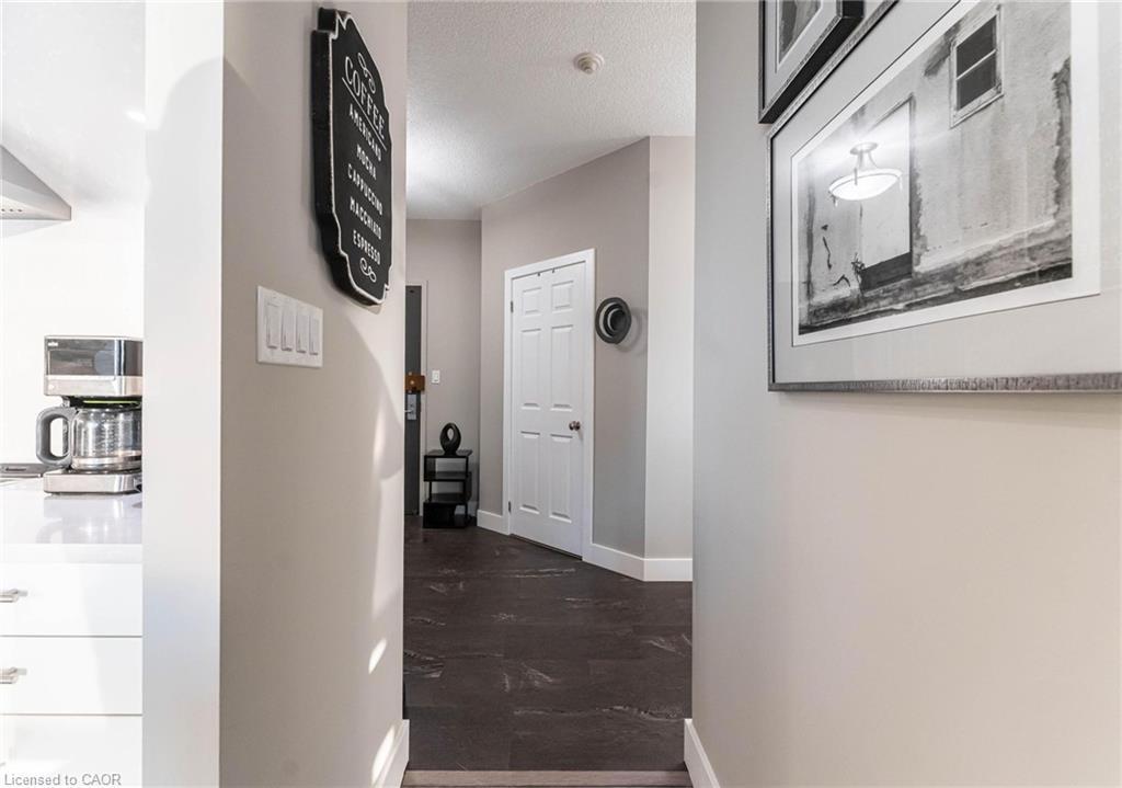 17C-67 Caroline Street S, Hamilton, ON - Indoor Photo Showing Other Room