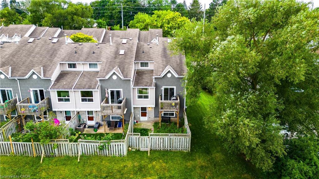 16-365 Pioneer Drive, Kitchener, ON - Outdoor