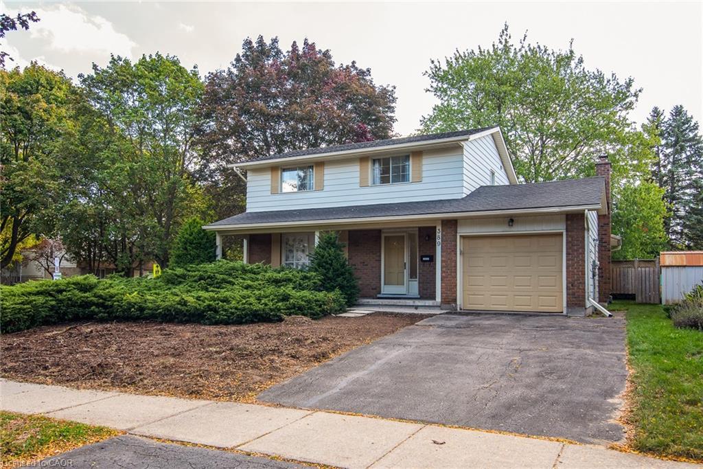 389 Dunvegan Drive, Waterloo, ON - Outdoor With Facade