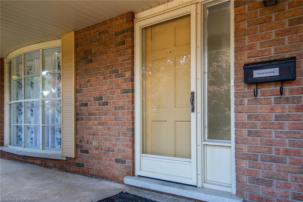 389 Dunvegan Drive, Waterloo, ON - Outdoor With Exterior