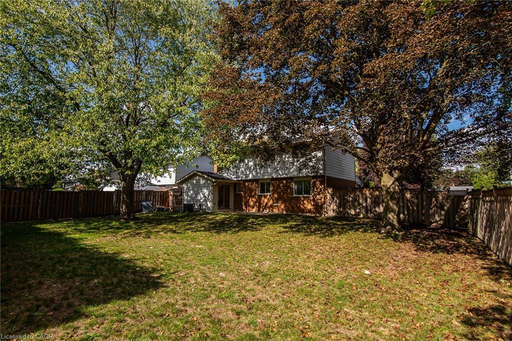 389 Dunvegan Drive, Waterloo, ON - Outdoor