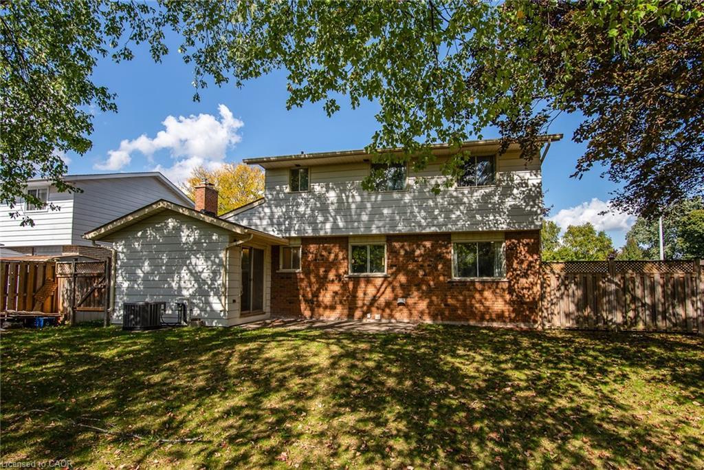 389 Dunvegan Drive, Waterloo, ON - Outdoor
