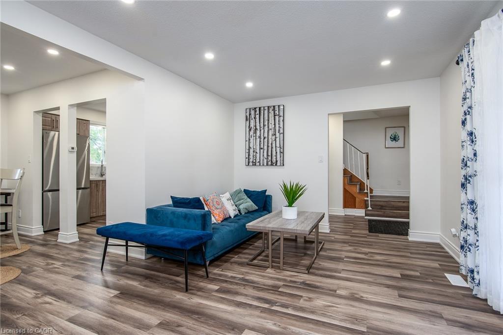 389 Dunvegan Drive, Waterloo, ON - Indoor