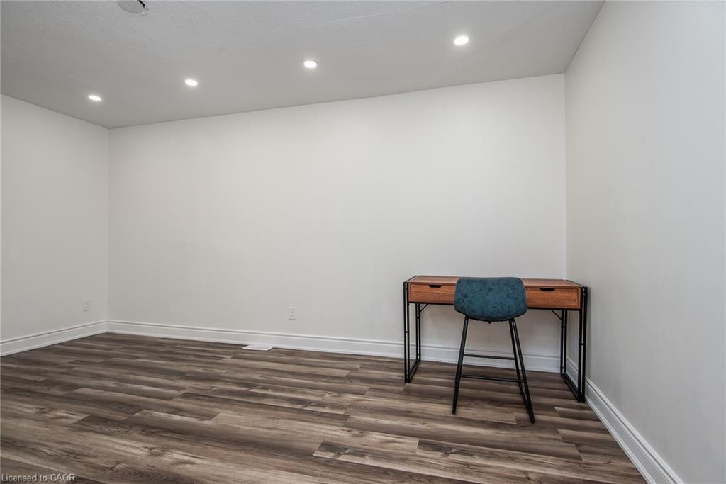 389 Dunvegan Drive, Waterloo, ON - Indoor Photo Showing Other Room