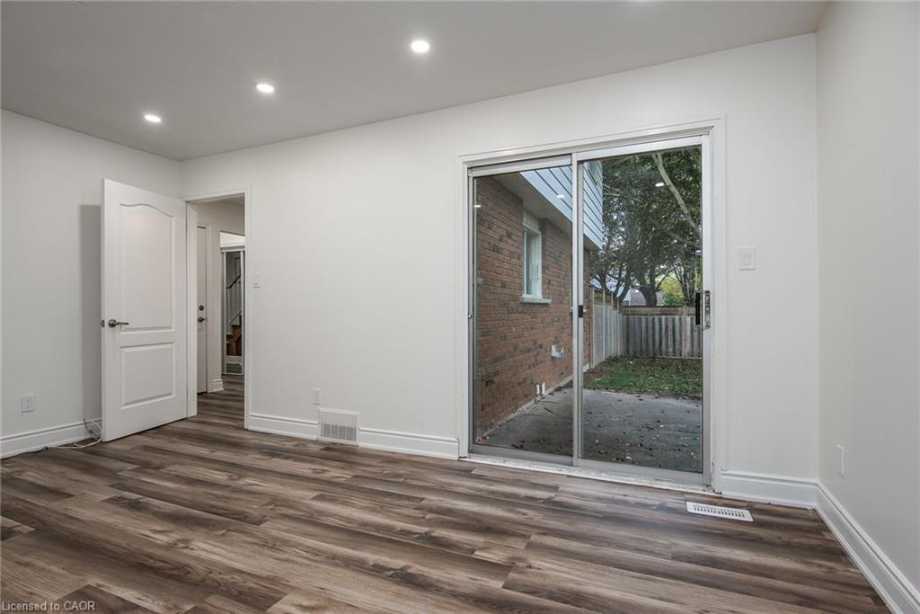 389 Dunvegan Drive, Waterloo, ON - Indoor Photo Showing Other Room