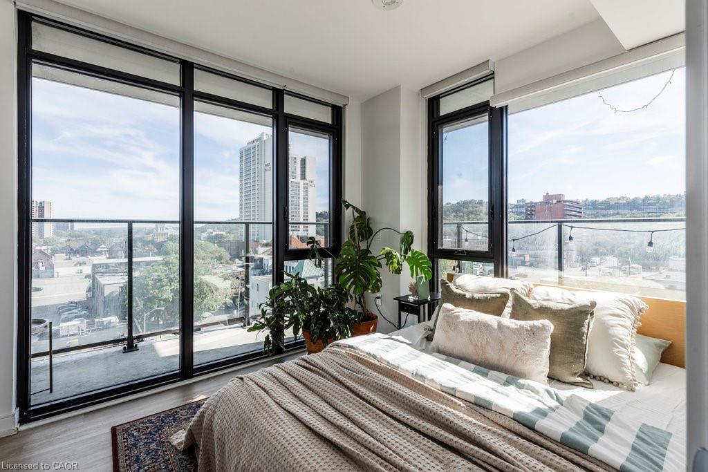 727-1 Jarvis Street, Hamilton, ON - Indoor Photo Showing Bedroom