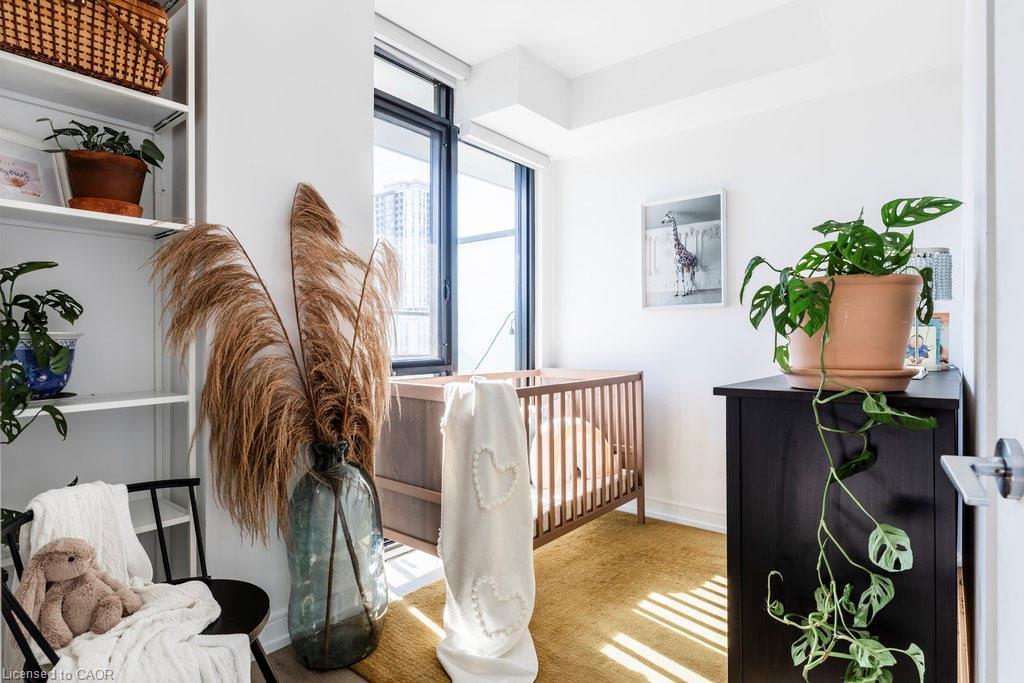 727-1 Jarvis Street, Hamilton, ON - Indoor