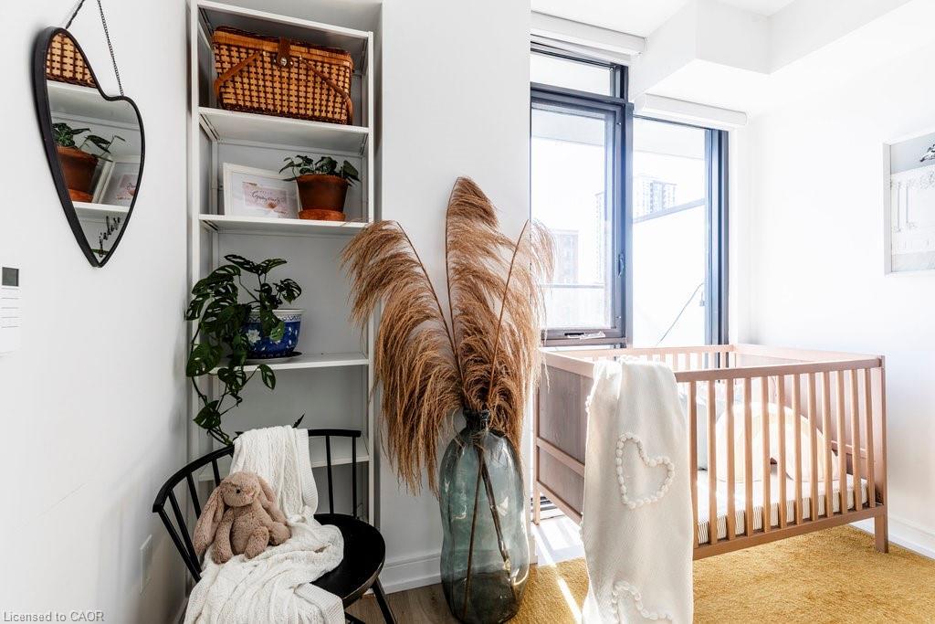 727-1 Jarvis Street, Hamilton, ON - Indoor