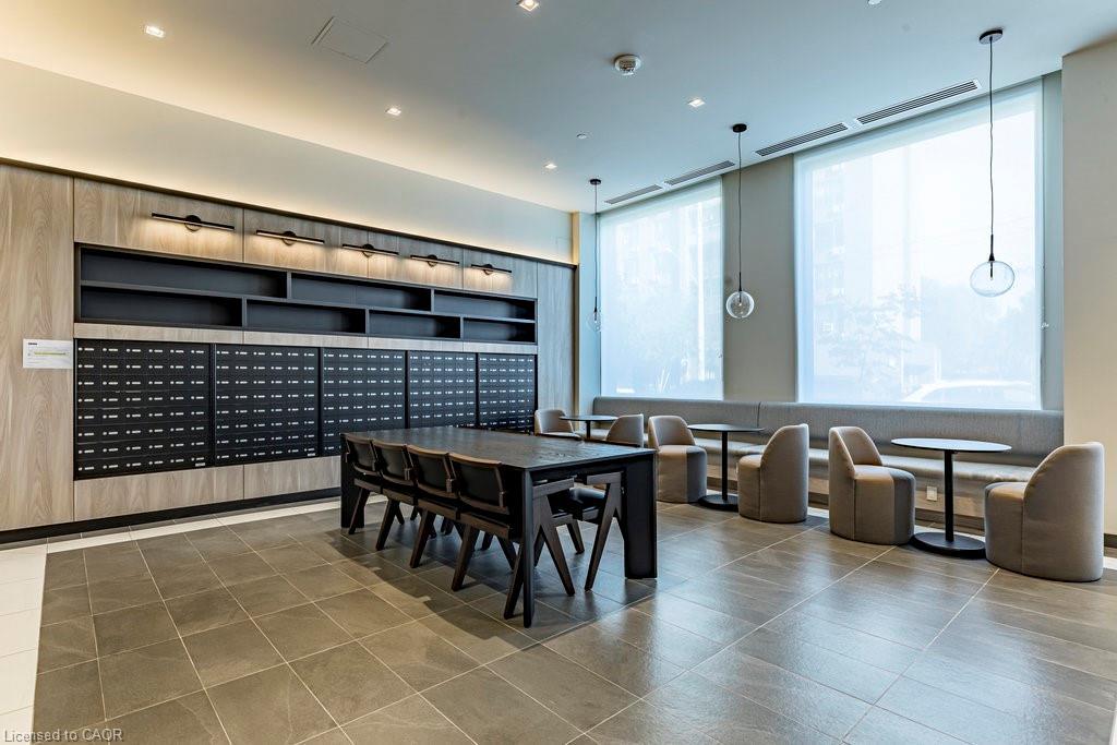 727-1 Jarvis Street, Hamilton, ON - Indoor