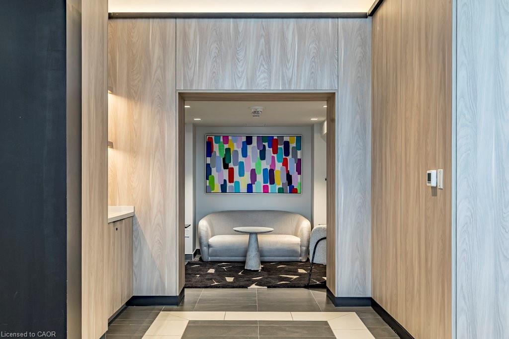 727-1 Jarvis Street, Hamilton, ON - Indoor Photo Showing Other Room