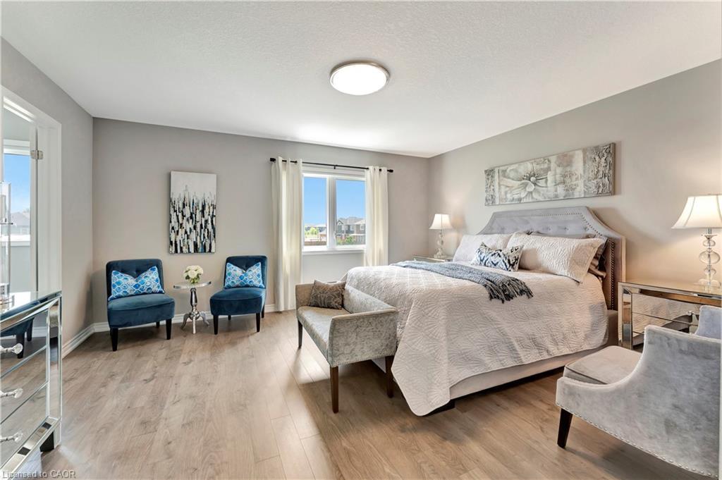 212 Waterbrook Lane, Kitchener, ON - Indoor Photo Showing Bedroom