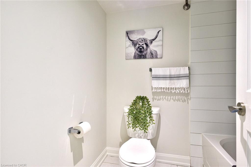 28-350 Fisher Mills Road, Cambridge, ON - Indoor