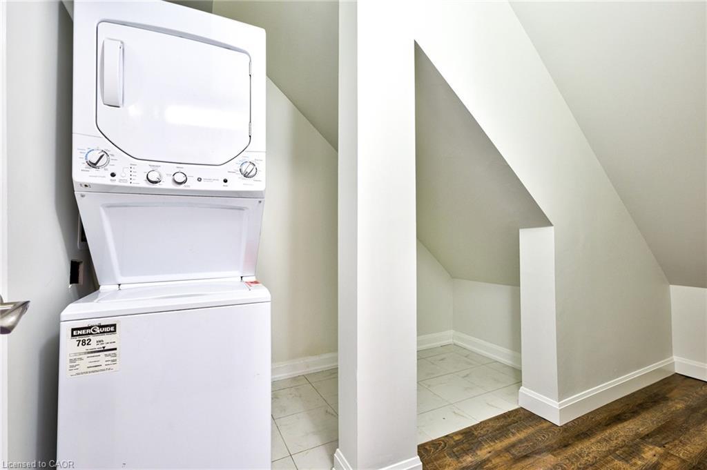 28-350 Fisher Mills Road, Cambridge, ON - Indoor Photo Showing Laundry Room