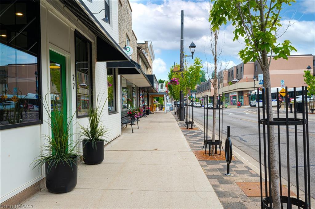 28-350 Fisher Mills Road, Cambridge, ON - Outdoor