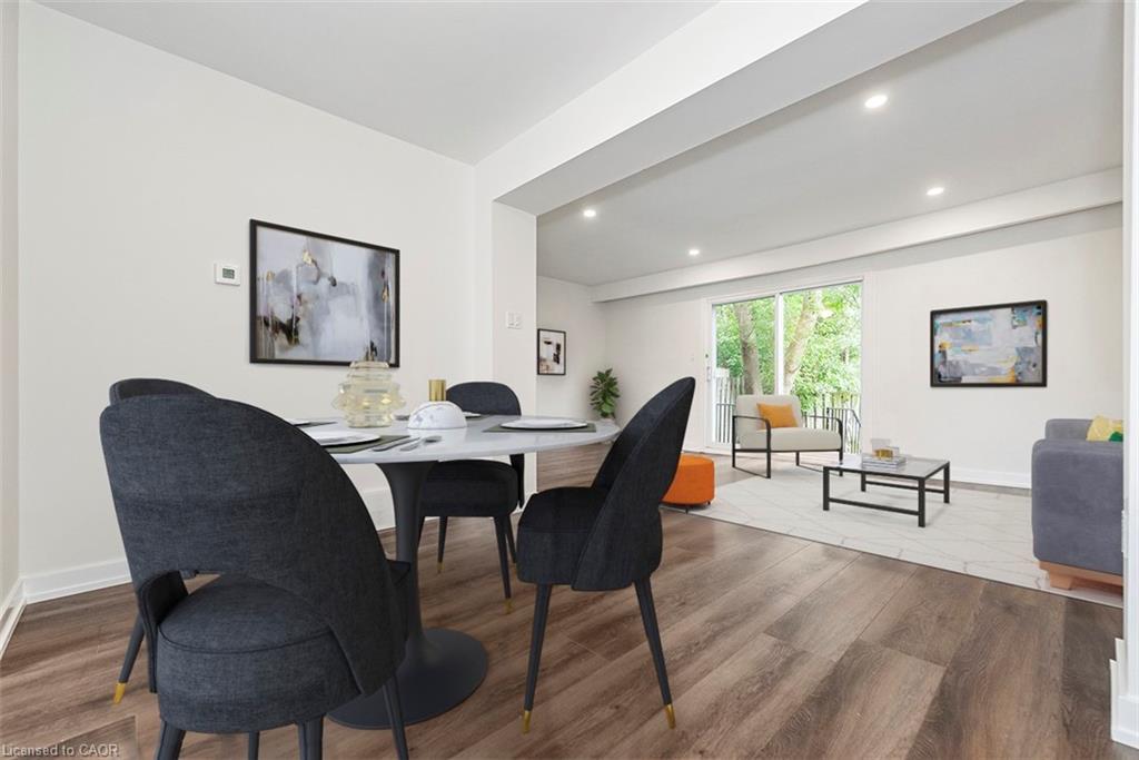 2-20 Anna Capri Drive, Hamilton, ON - Indoor Photo Showing Dining Room