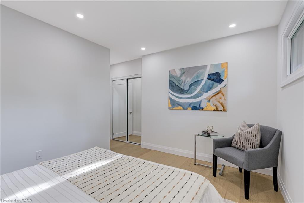 13 Skyland Drive, Hamilton, ON - Indoor Photo Showing Bedroom