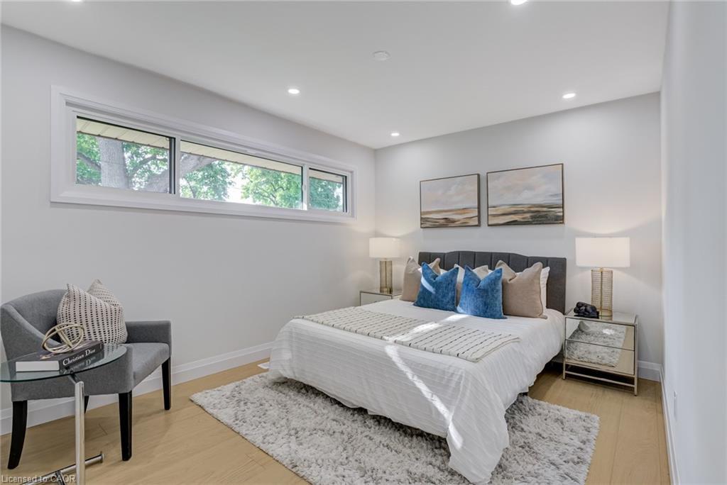 13 Skyland Drive, Hamilton, ON - Indoor Photo Showing Bedroom