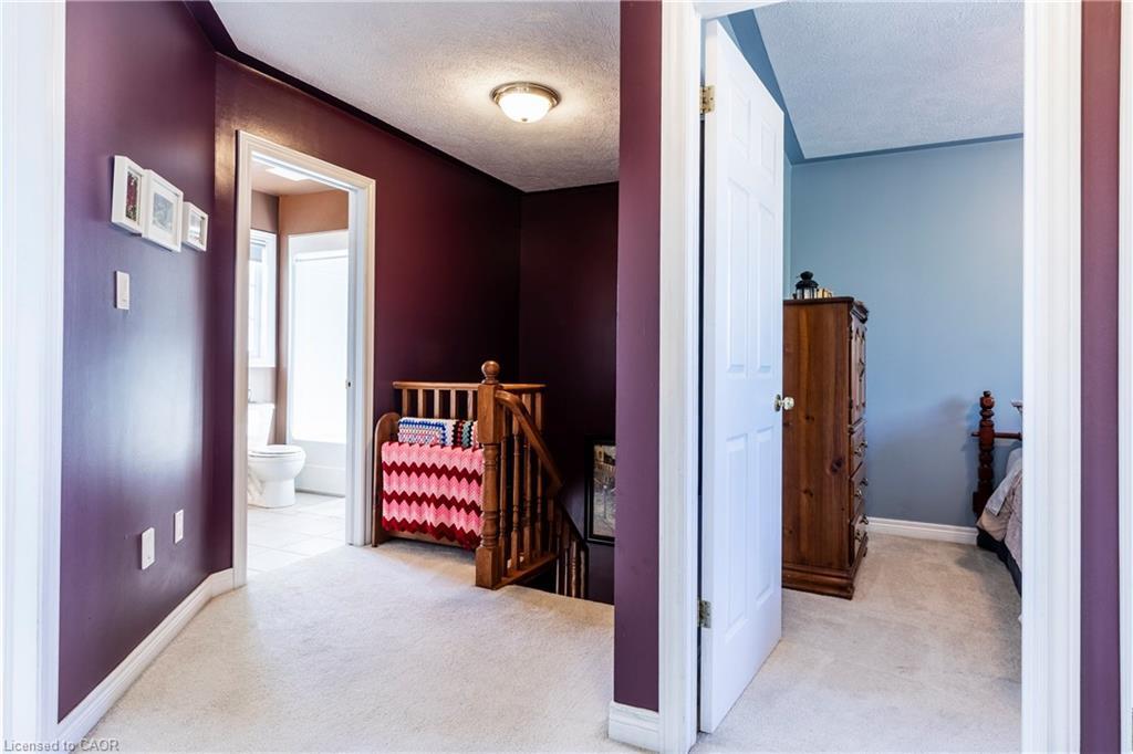 33 Oak Crescent, Hagersville, ON - Indoor