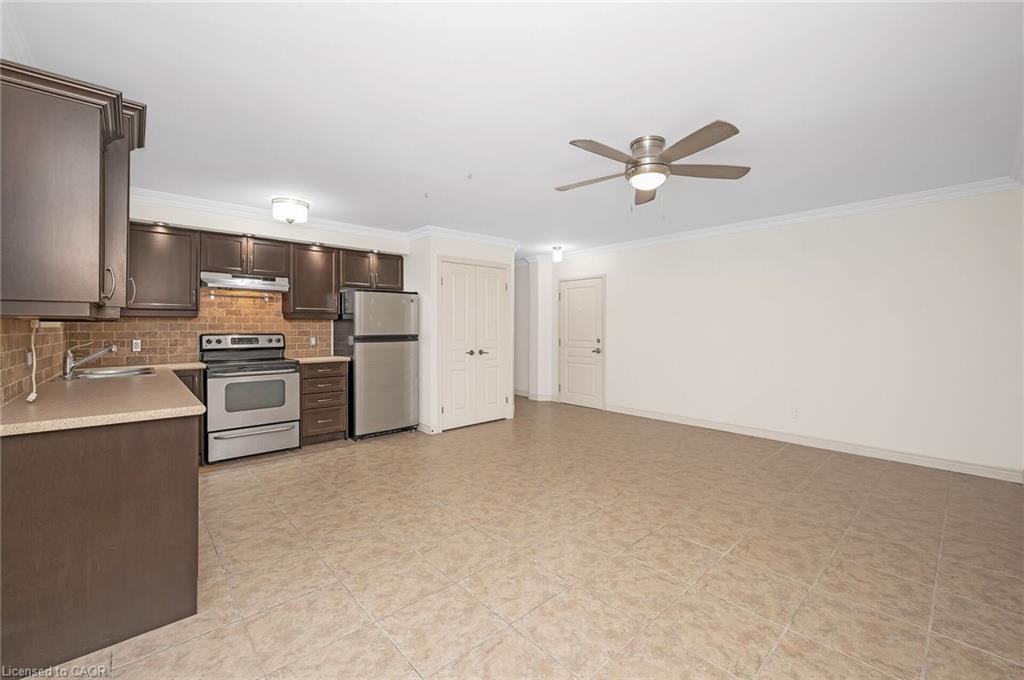 303-1212 Fennell Avenue E, Hamilton, ON - Indoor Photo Showing Kitchen With Double Sink