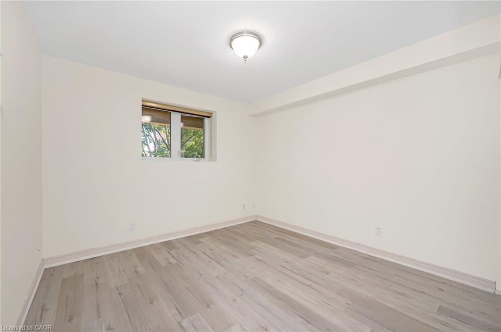 303-1212 Fennell Avenue E, Hamilton, ON - Indoor Photo Showing Other Room