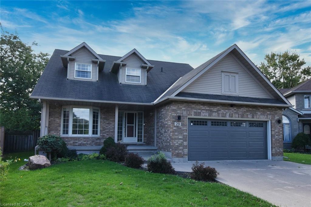 29 Riviera Ridge, Stoney Creek, ON - Outdoor With Facade