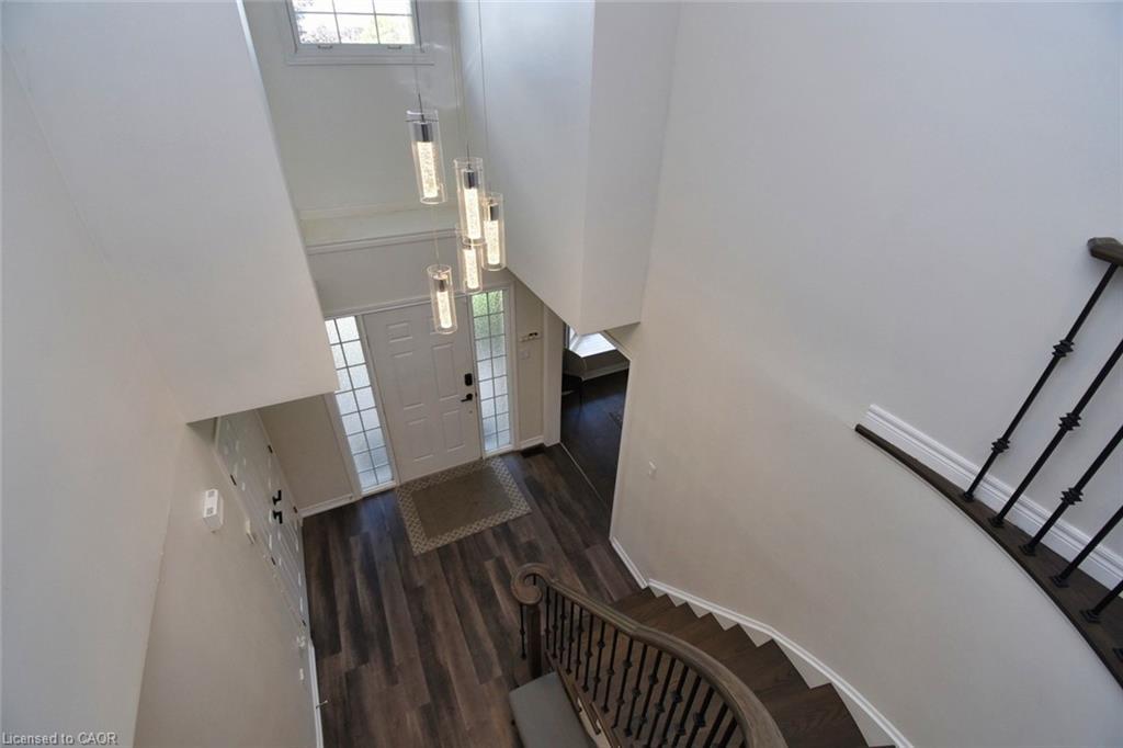 29 Riviera Ridge, Stoney Creek, ON - Indoor Photo Showing Other Room