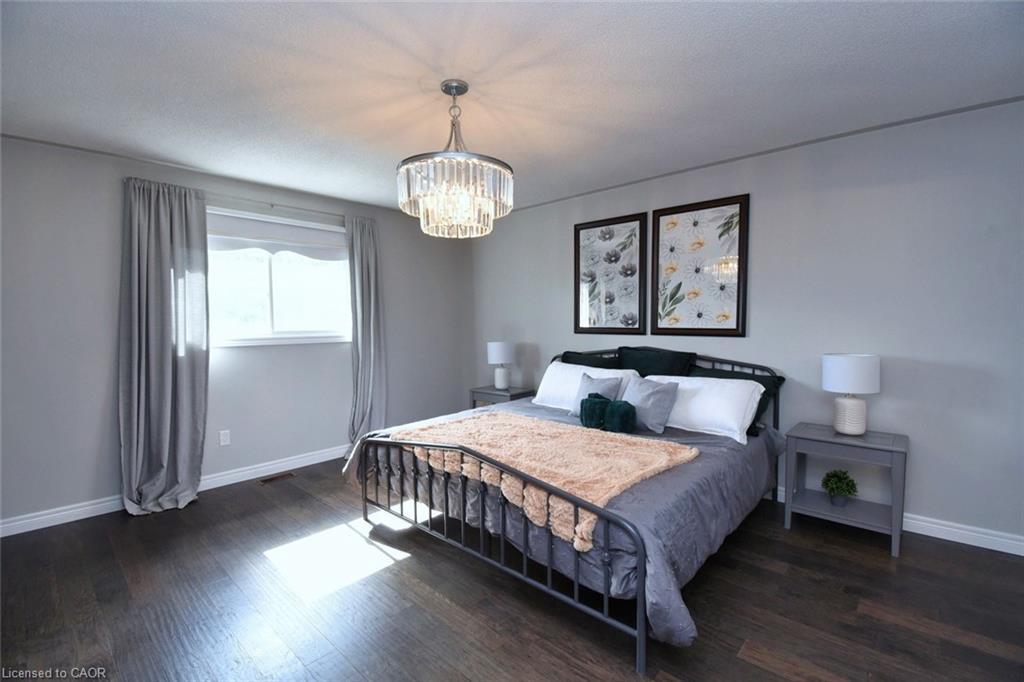 29 Riviera Ridge, Stoney Creek, ON - Indoor Photo Showing Bedroom
