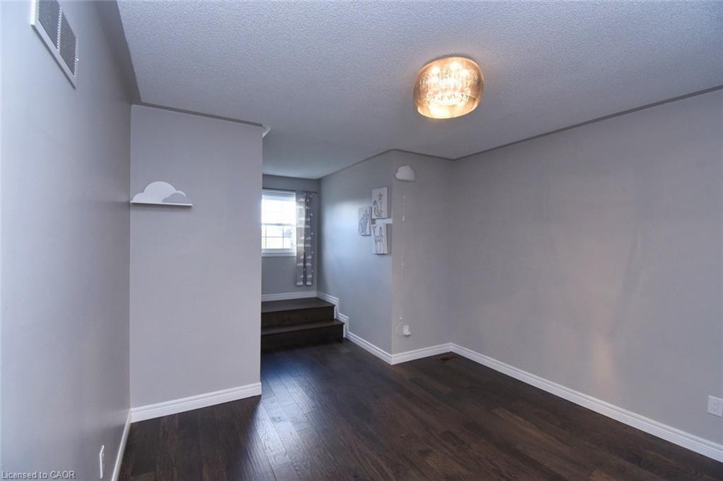 29 Riviera Ridge, Stoney Creek, ON - Indoor Photo Showing Other Room