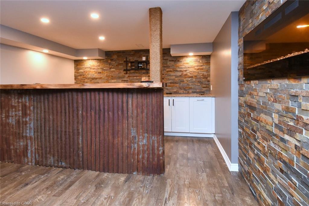 29 Riviera Ridge, Stoney Creek, ON - Indoor Photo Showing Other Room