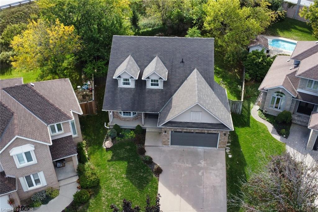 29 Riviera Ridge, Stoney Creek, ON - Outdoor With Facade