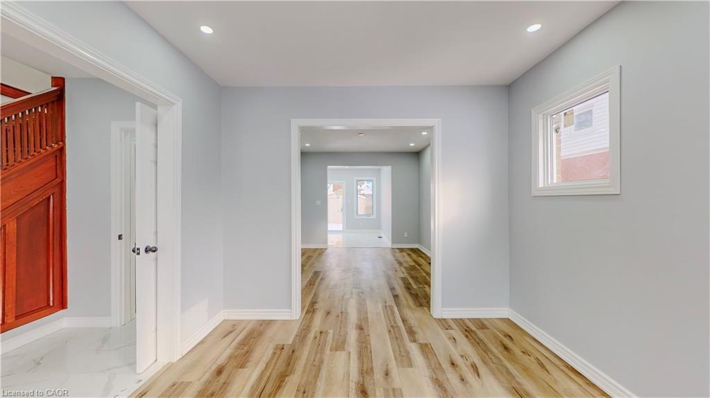 4357 Seneca Street, Niagara Falls, ON - Indoor Photo Showing Other Room