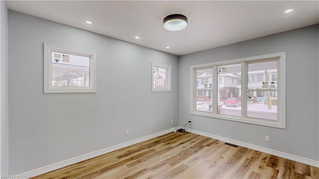 4357 Seneca Street, Niagara Falls, ON - Indoor Photo Showing Other Room