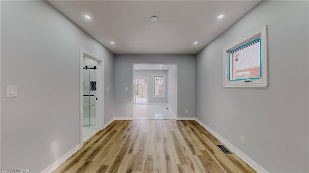 4357 Seneca Street, Niagara Falls, ON - Indoor Photo Showing Other Room