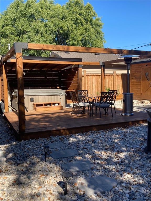 Lower-47 Castlefield Drive, Hamilton, ON - Outdoor With Deck Patio Veranda