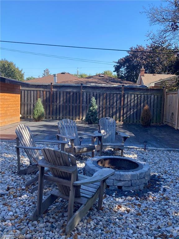 Lower-47 Castlefield Drive, Hamilton, ON - Outdoor