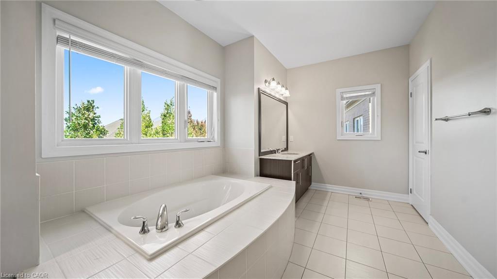 129 Robert Berry Crescent, King City, ON - Indoor Photo Showing Bathroom