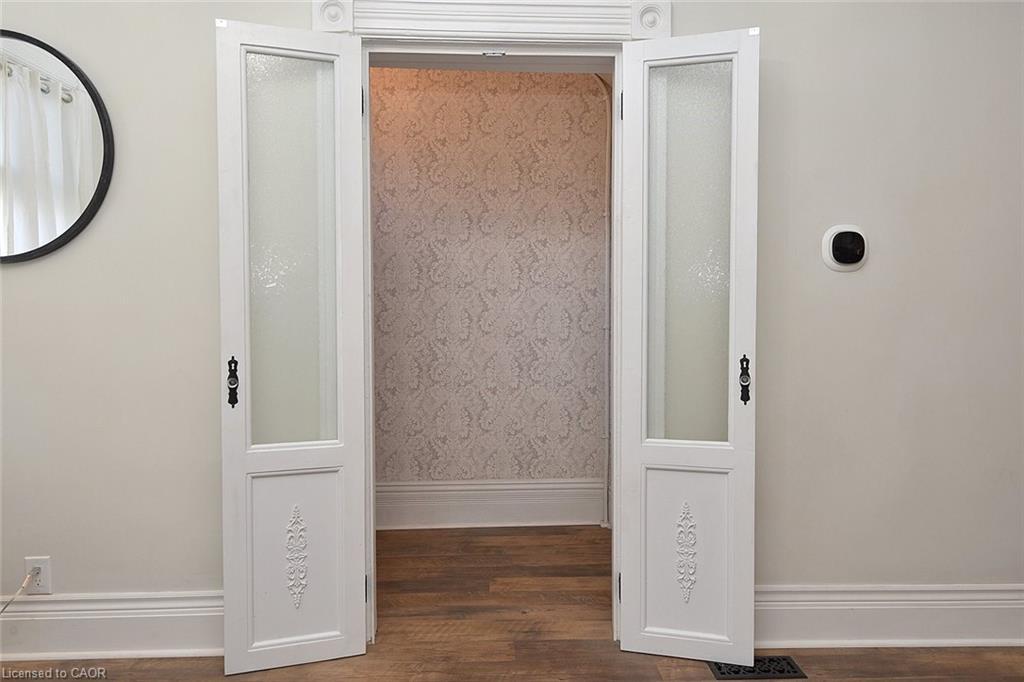 277 Main Street W, Hamilton, ON - Indoor Photo Showing Other Room