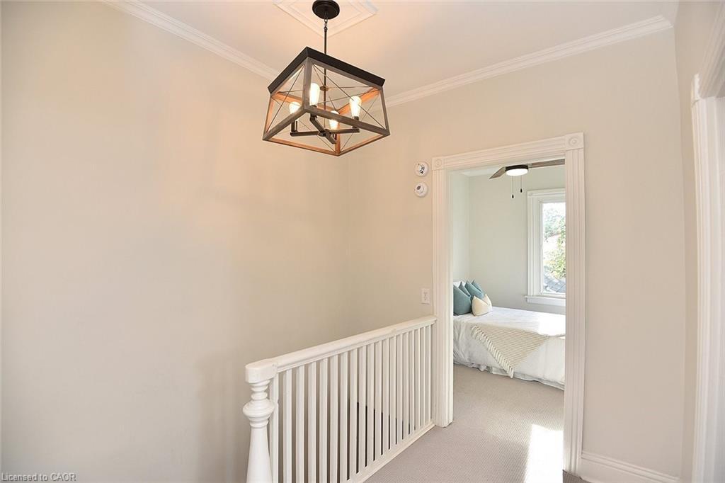 277 Main Street W, Hamilton, ON - Indoor Photo Showing Other Room