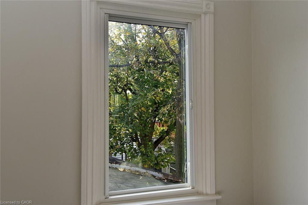 277 Main Street W, Hamilton, ON - Indoor Photo Showing Other Room