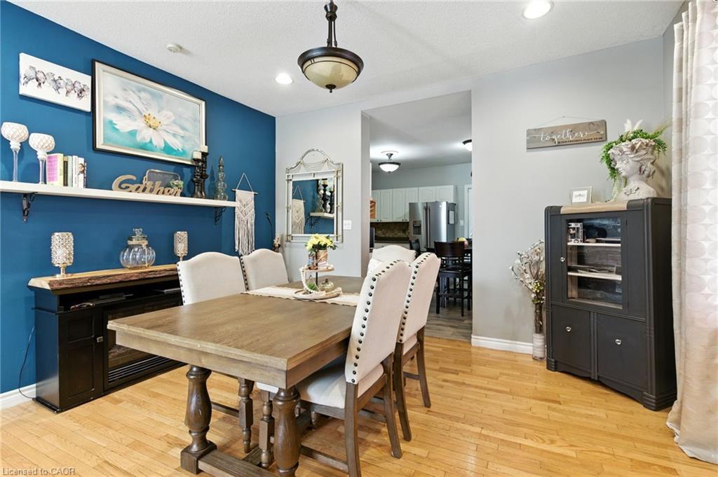 487 Catharine Street N, Hamilton, ON - Indoor Photo Showing Dining Room