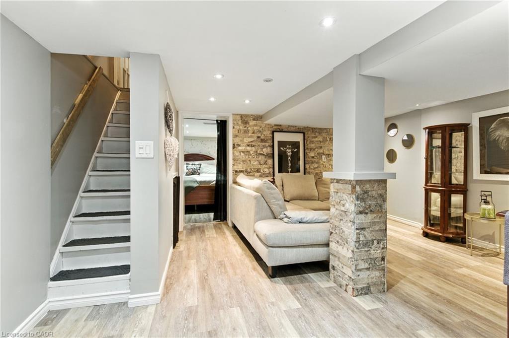 487 Catharine Street N, Hamilton, ON - Indoor