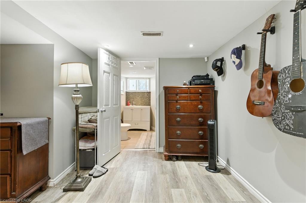 487 Catharine Street N, Hamilton, ON - Indoor