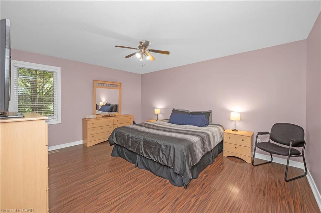 307 Brant County Rd #18, Brantford, ON - Indoor Photo Showing Bedroom