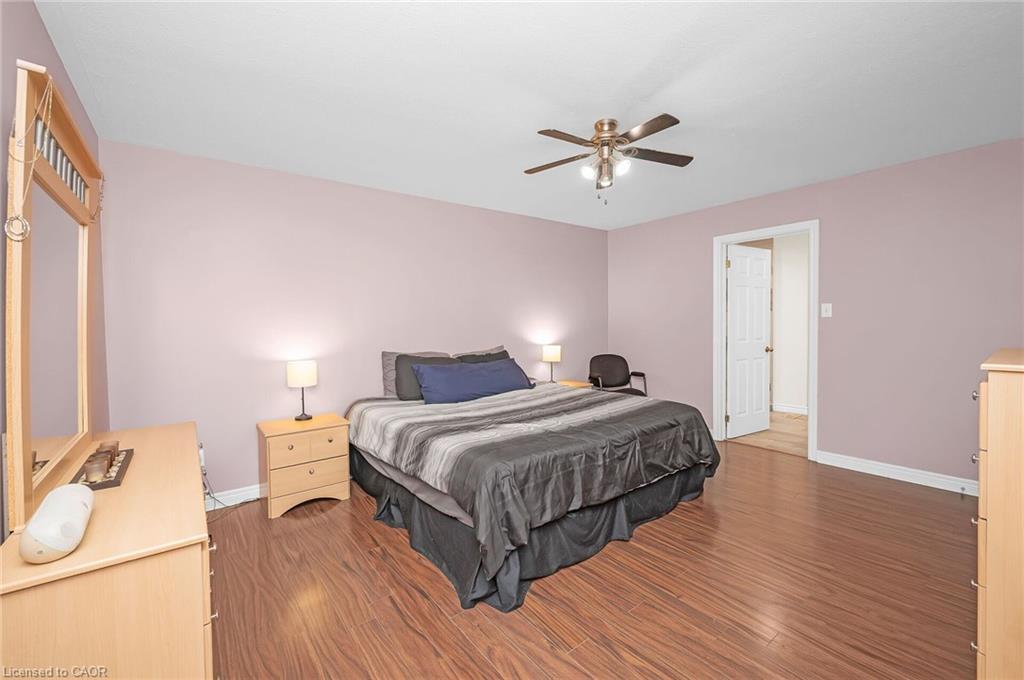 307 Brant County Rd #18, Brantford, ON - Indoor Photo Showing Bedroom