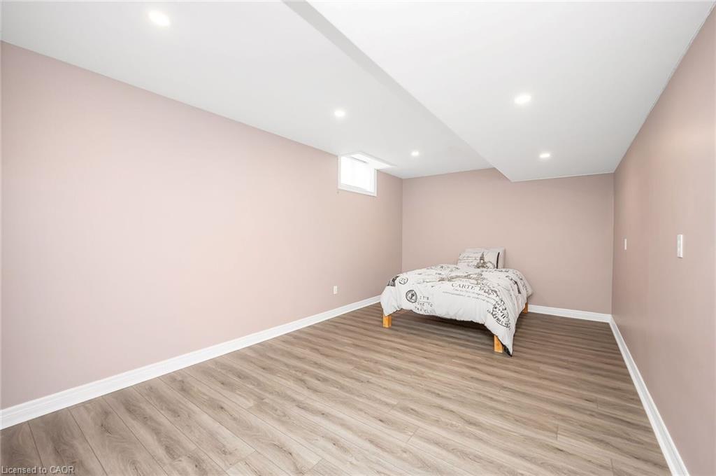 307 Brant County Rd #18, Brantford, ON - Indoor