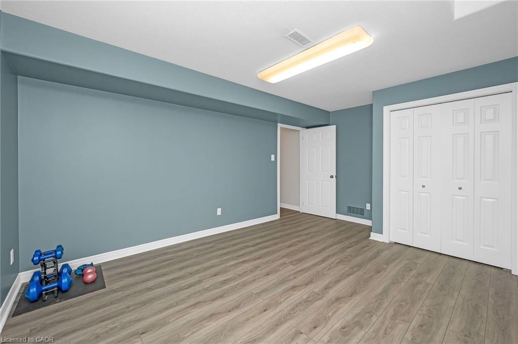 307 Brant County Rd #18, Brantford, ON - Indoor