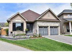 Court Ancaster, ON L9G 0E1