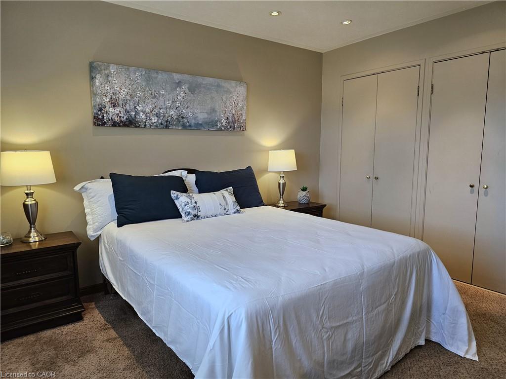 11-42 Donly Drive S, Simcoe, ON - Indoor Photo Showing Bedroom