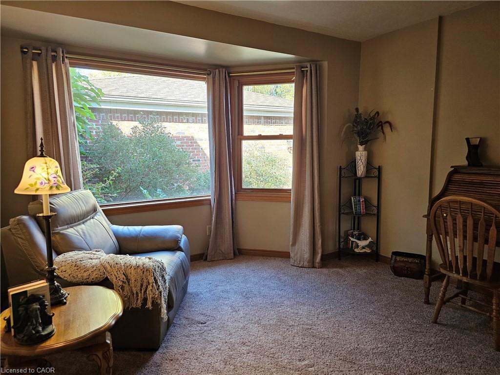 11-42 Donly Drive S, Simcoe, ON - Indoor